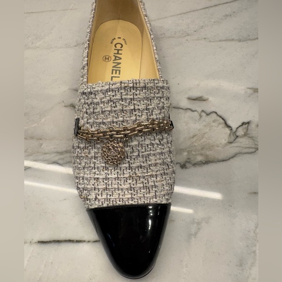 Chanel Tweed Flats - Picture 2 of 5